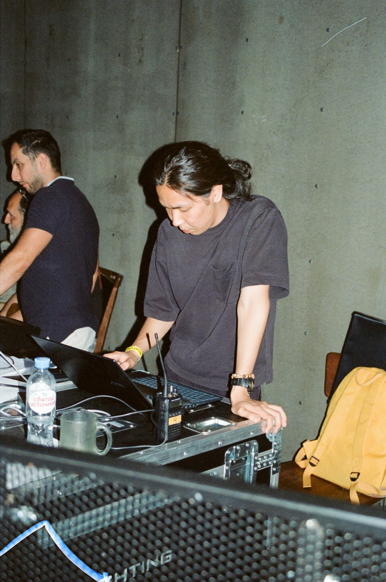 Kirill VJing the live set